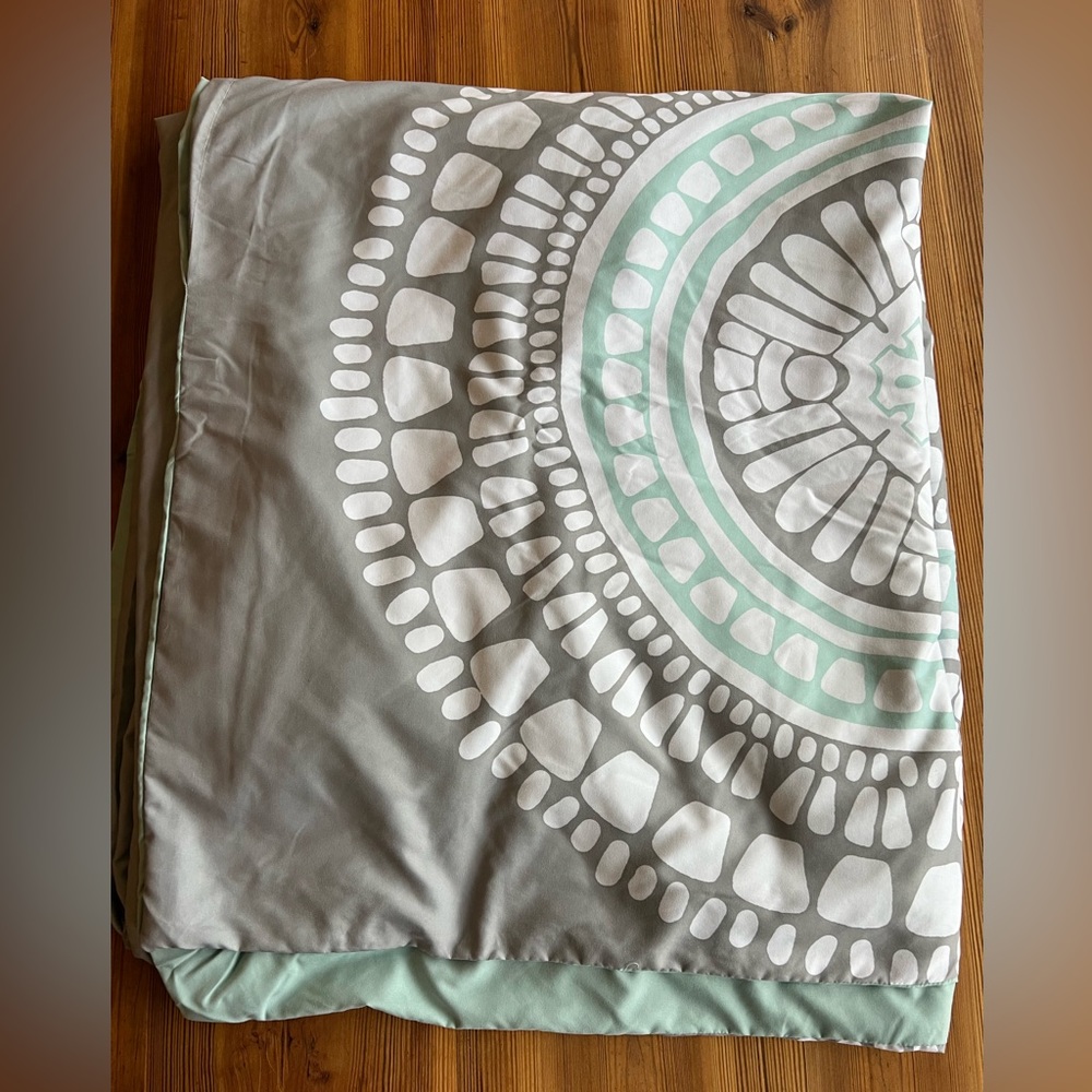 King Duvet Cover & 2 King Shams